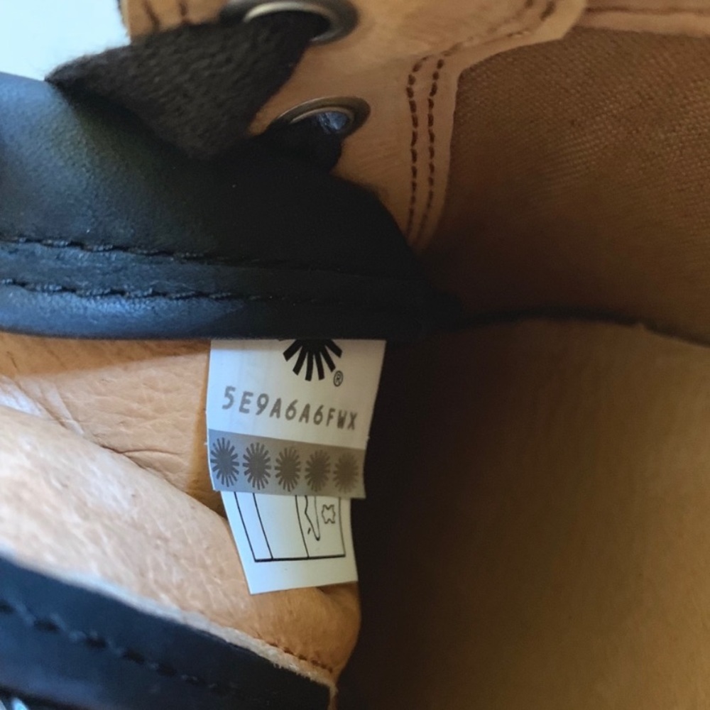 UGG Women’s Milo Black Leather Sneakers - Picture 7 of 7